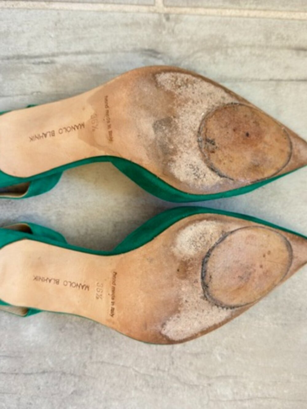 Manolo Blahnik Green Suede Pointed-Toe Slingback Heels, size 36.5 (US 6.5) - Picture 2 of 6